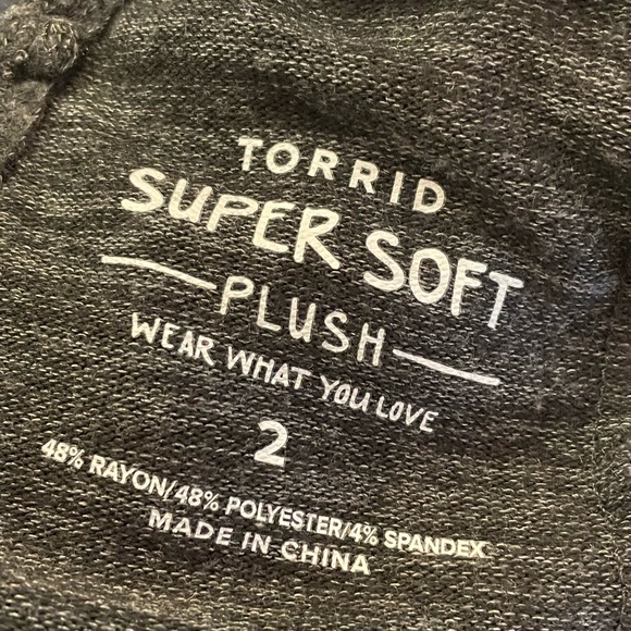 Grey high low, cross cross back, long sleeve top size 2 - Picture 3 of 3